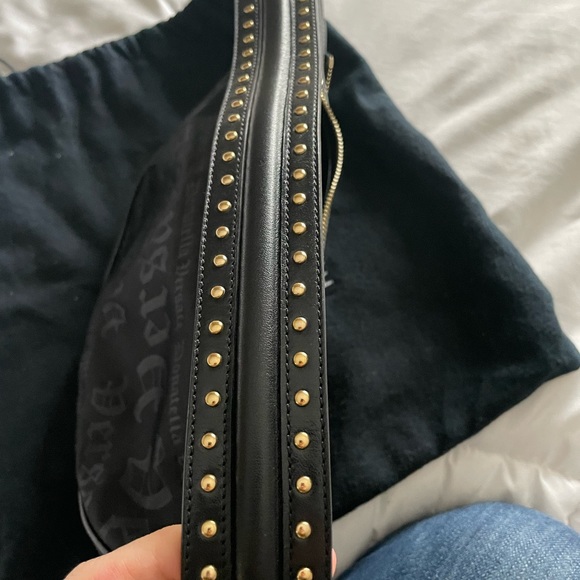 Versace half moon shoulder bag black with studs vintage 90’s - Picture 8 of 16